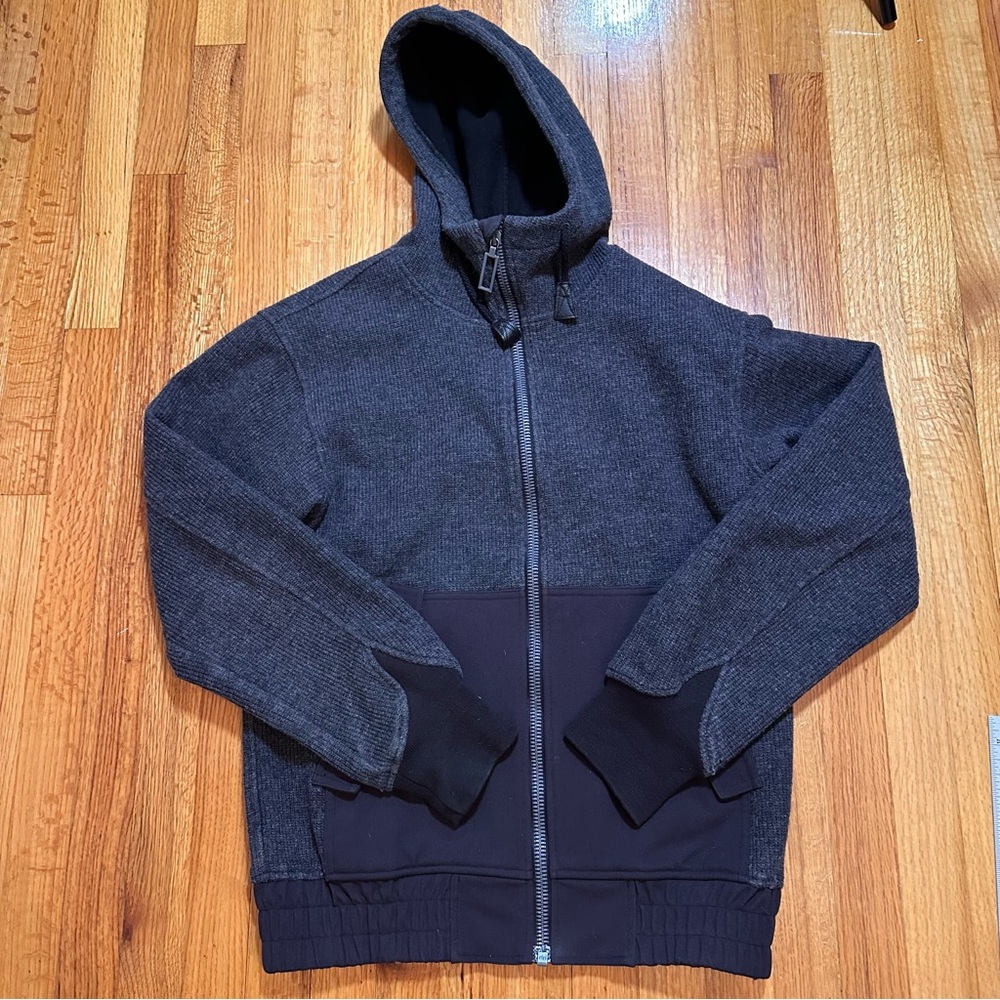 Burton Mark XIII jacket in size small gray
